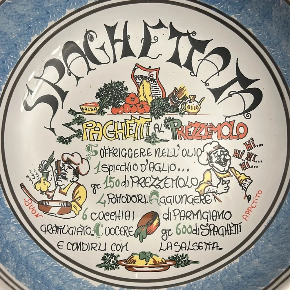 Vintage ceramic bowl (Sorrento, Italy. )